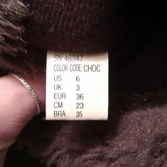 Like NEW Skechers Chocolate Suade/ Fur Top - Picture 7 of 12